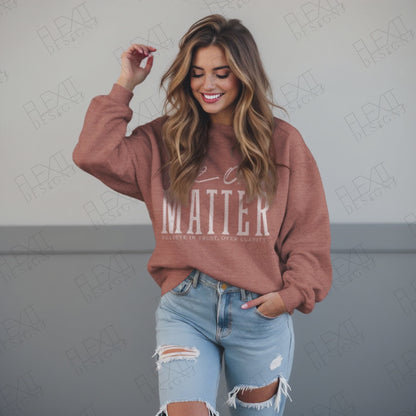 Pullover Sweatshirt Mockup ·M12·